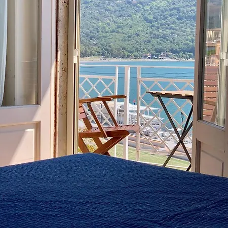 Mare Blu Bed & Breakfast