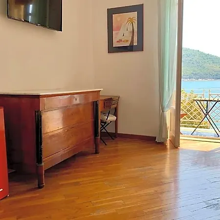 Bed & Breakfast Mare Blu Sapri